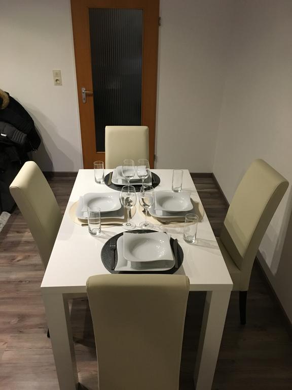 Augsburger Apartment Esterno foto