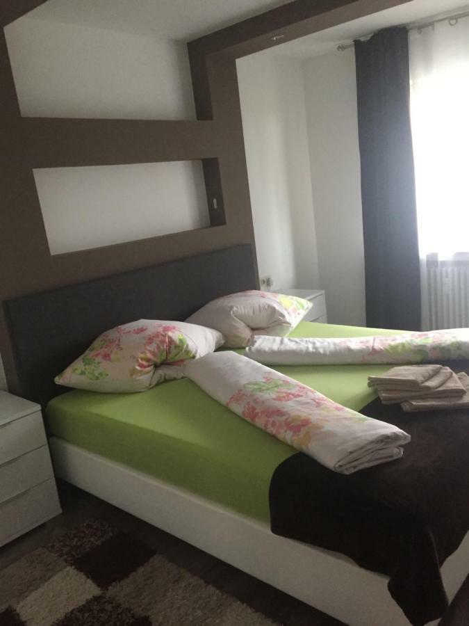 Augsburger Apartment Esterno foto